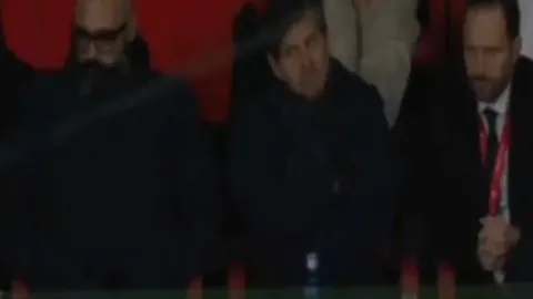 曼城英超第15轮3-1沃特福德，B席双响斯特林破门立功